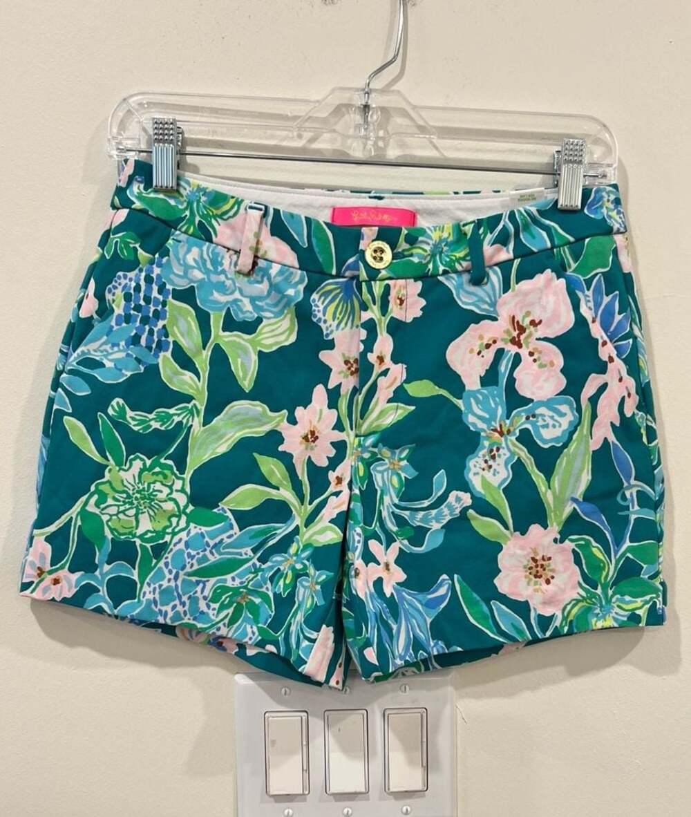 Lilly Pulitzer Callahan Mid-Rise Floral Print Cotton Stretch Shorts Size 2